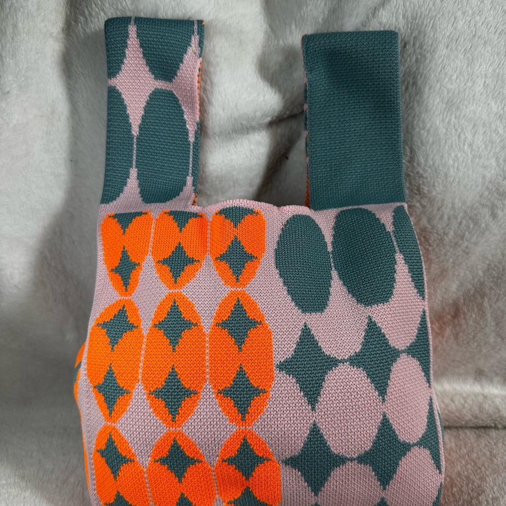 Stylish Geometric Patterned Tote Bag